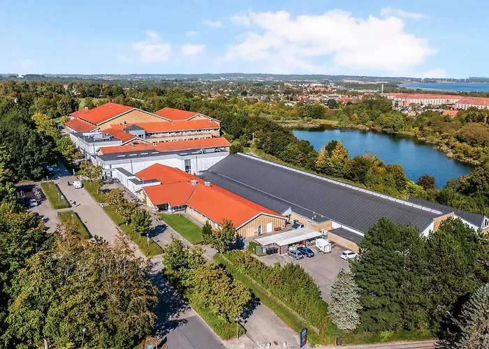 Danhostel Skansen Хостел *