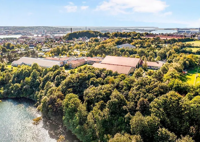 Danhostel Skansen Хостел Norresundby